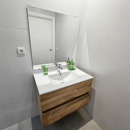 Apartment Reconquista 3000 *