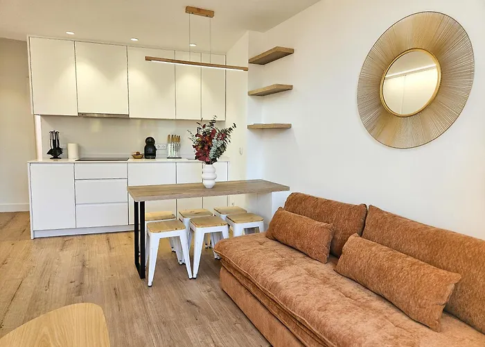 Διαμέρισμα Reconquista 3000 *